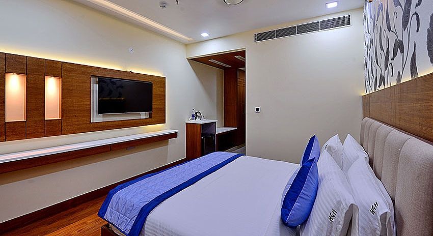 Grand Hridey 1 Minute from Railway Station Deluxe Room 3