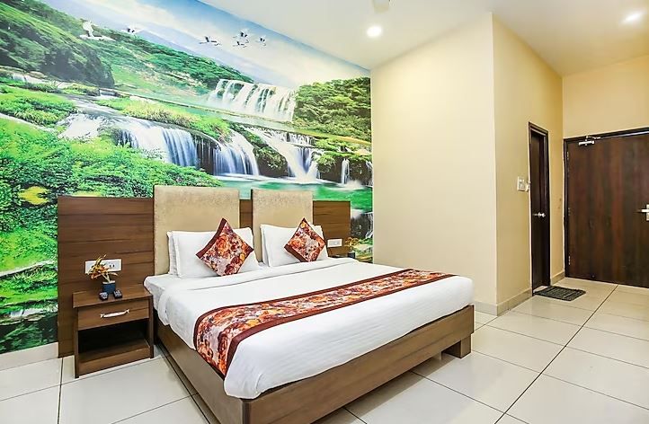 Hotel Karan Residency Deluxe Room -5 Mins Walk from Golden Temple 7