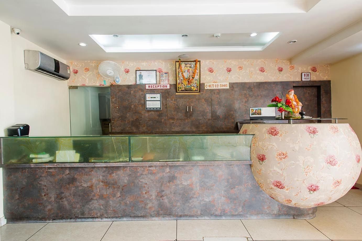 undefined Hotel Deep Continental 2