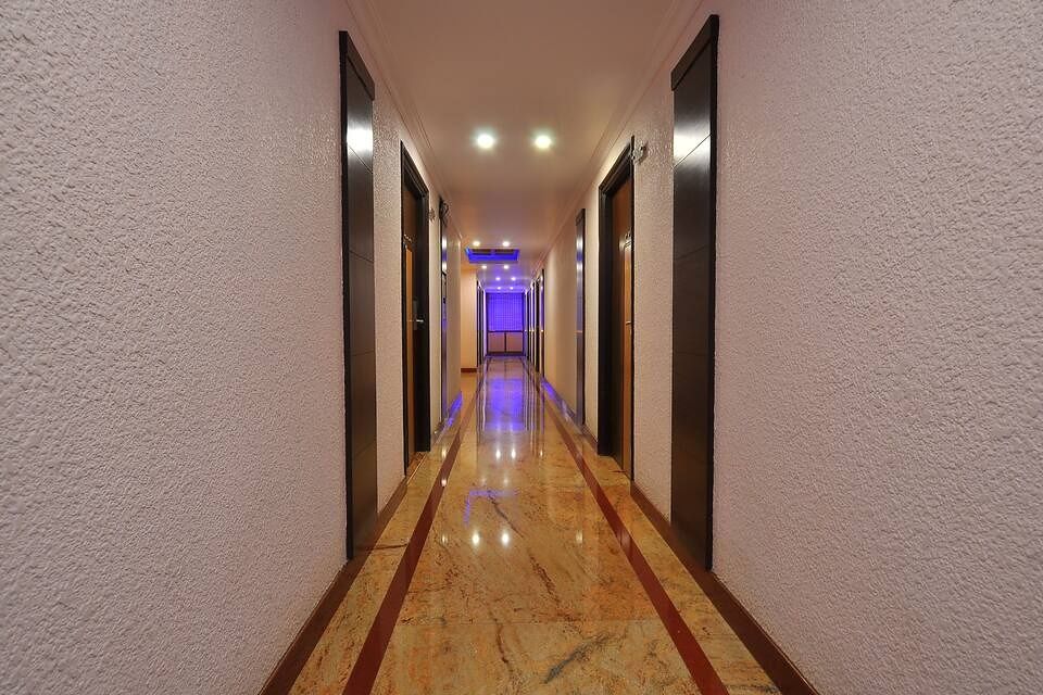 undefined Hotel Premier Comforts 4