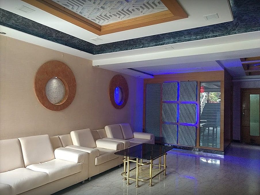 Hotel Premier Comforts Executive Room 7