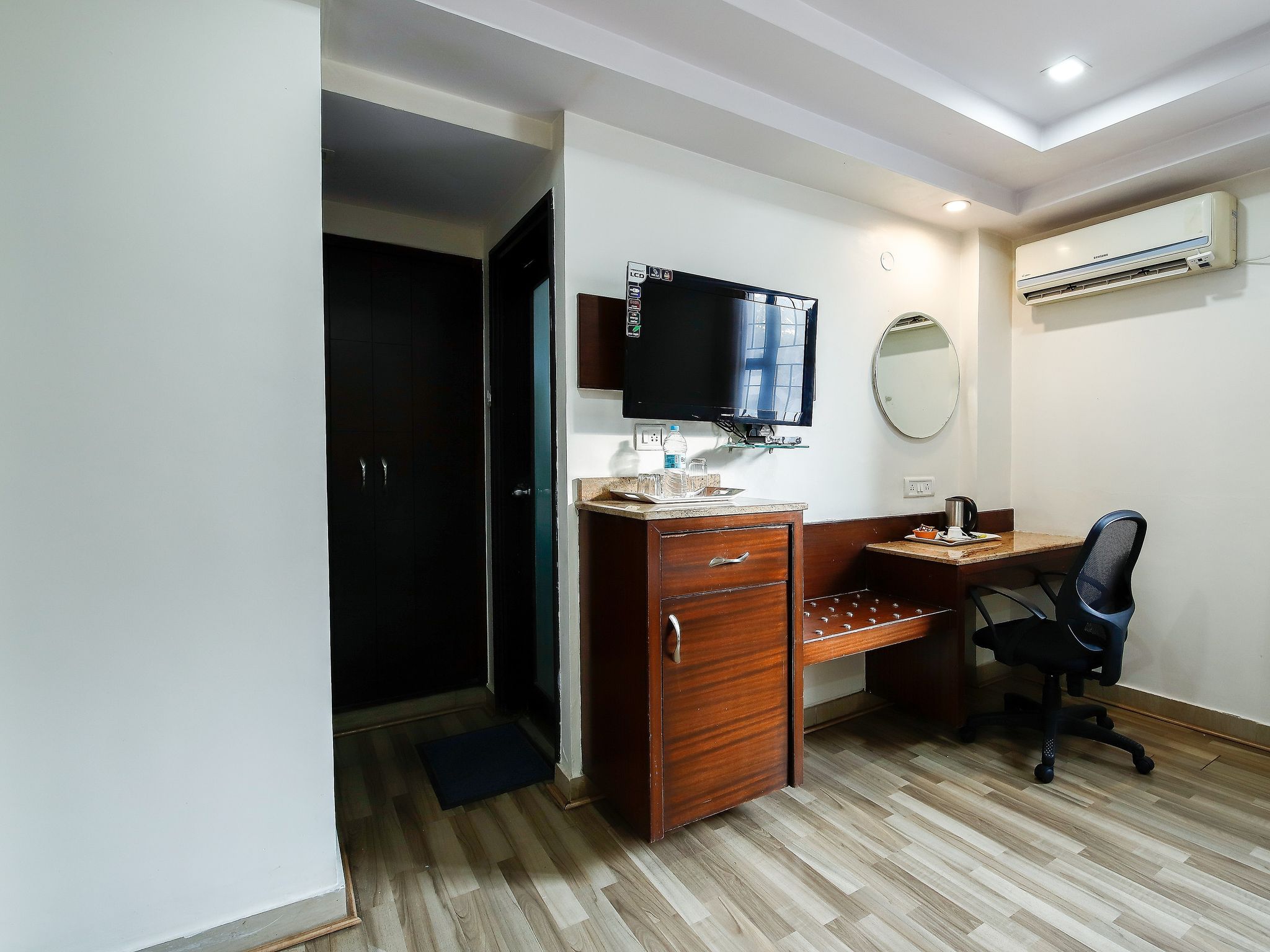 Hotel Premier Comforts Executive Room 5