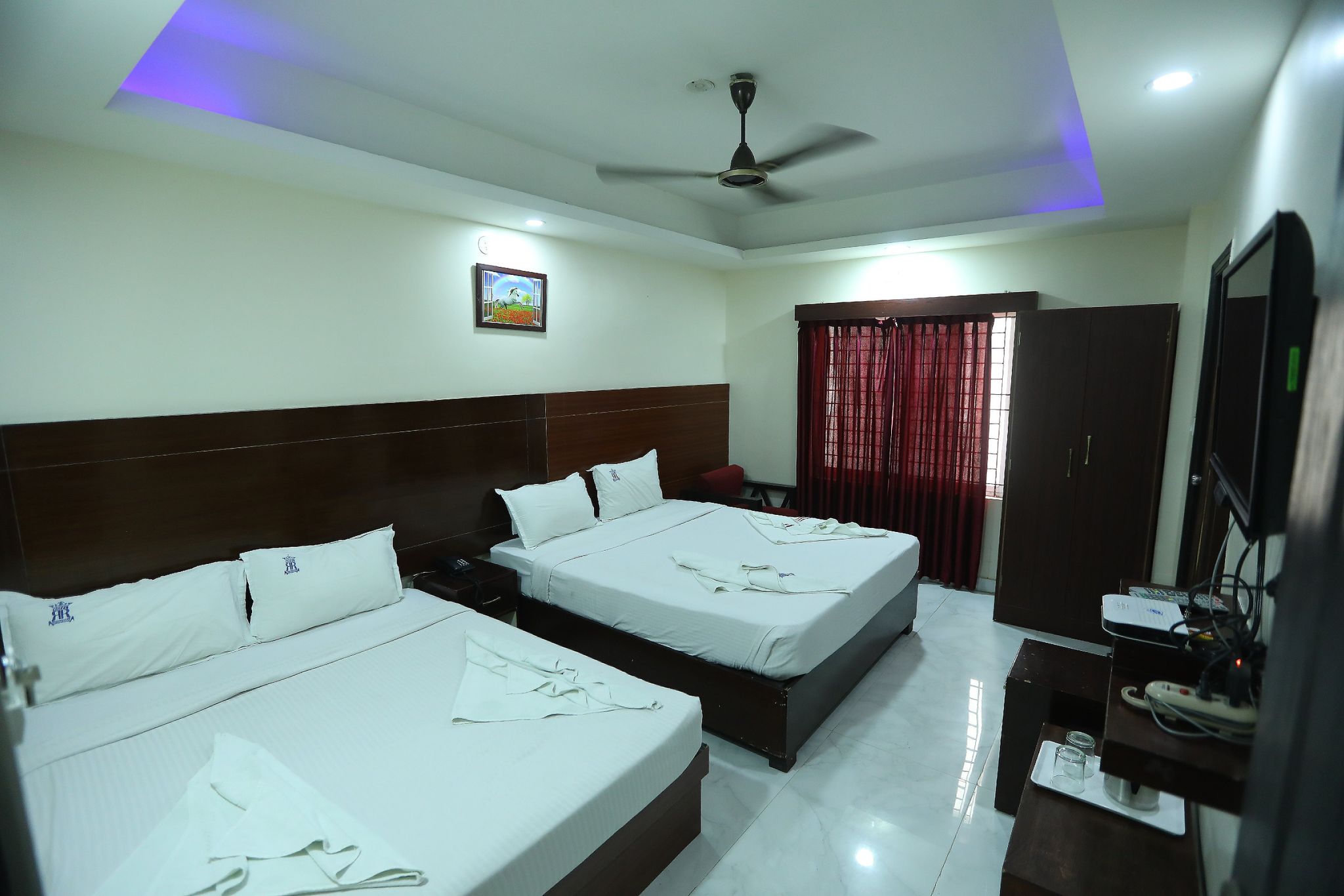 Hotel RR international Deluxe Double Room (Non-A/C) 3