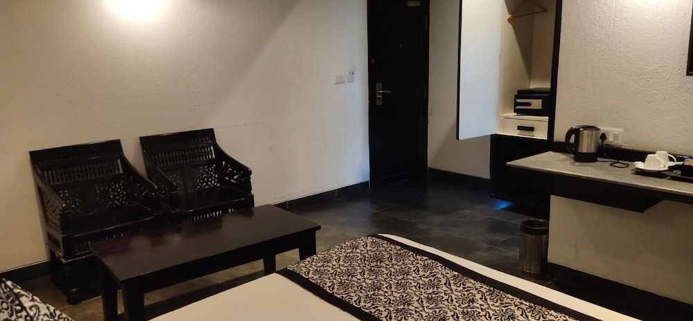 Liwa- The Transit Hotel Executive Room 2
