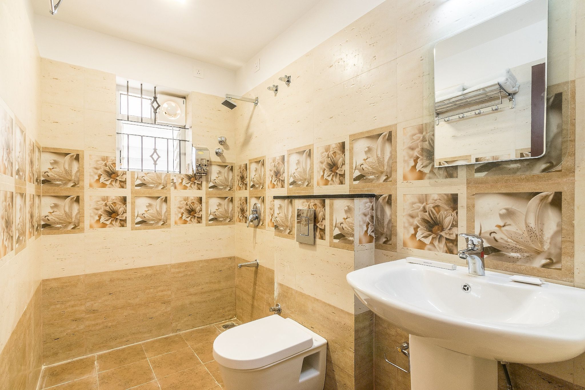 Superior Studio, 1 Queen Bed, Non Smoking, Kitchenette