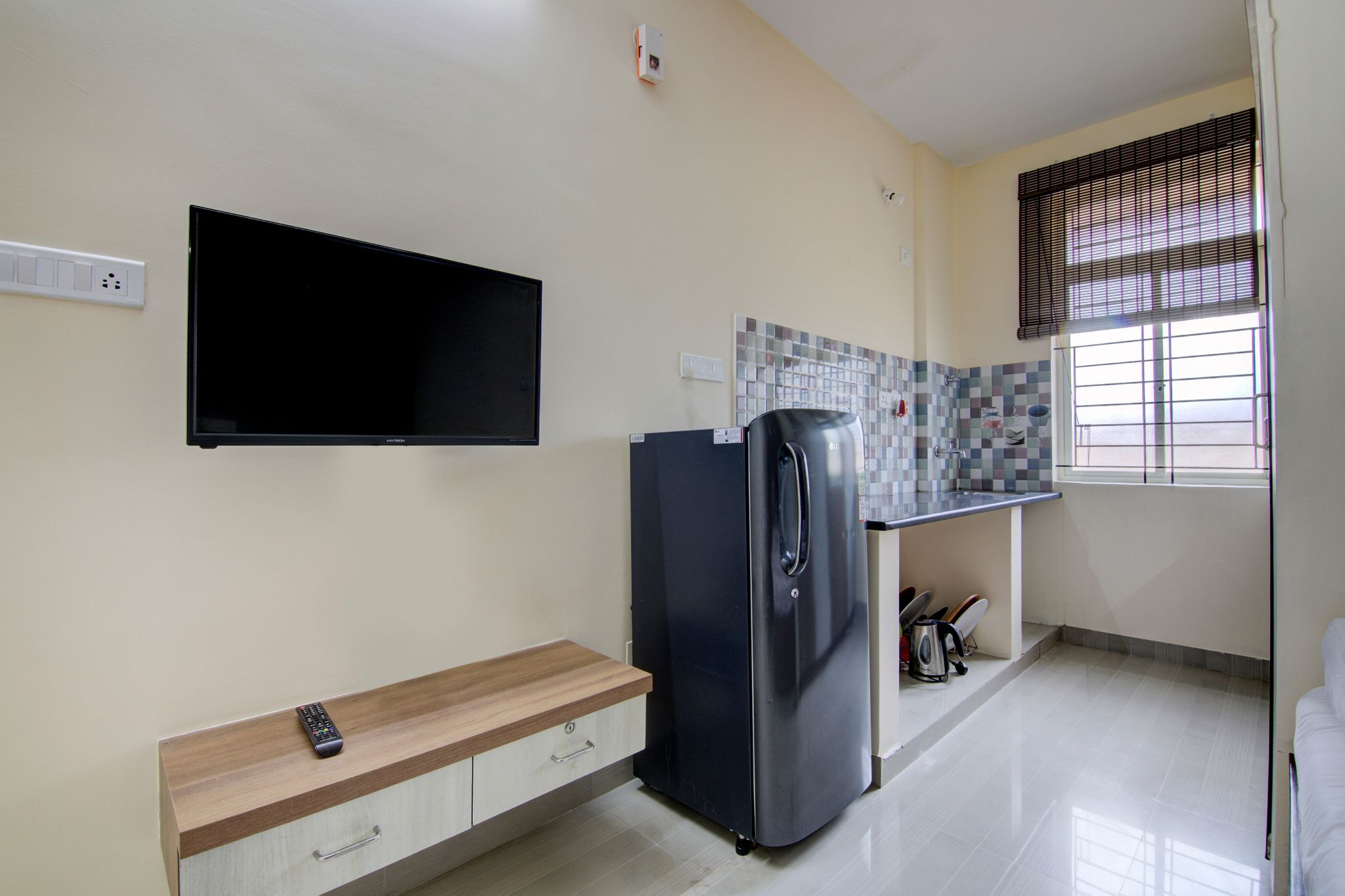 undefined Rainbow Service Apartment 8