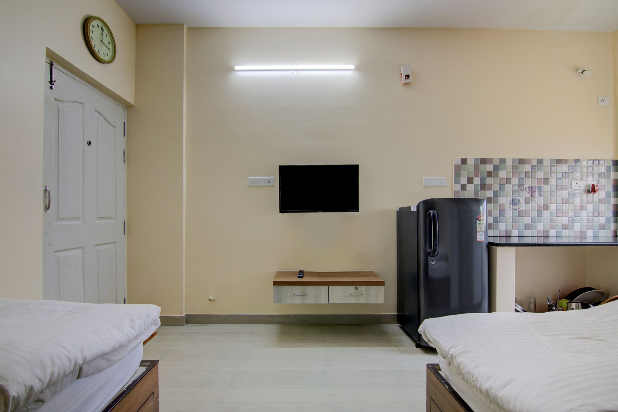 undefined Rainbow Service Apartment 9