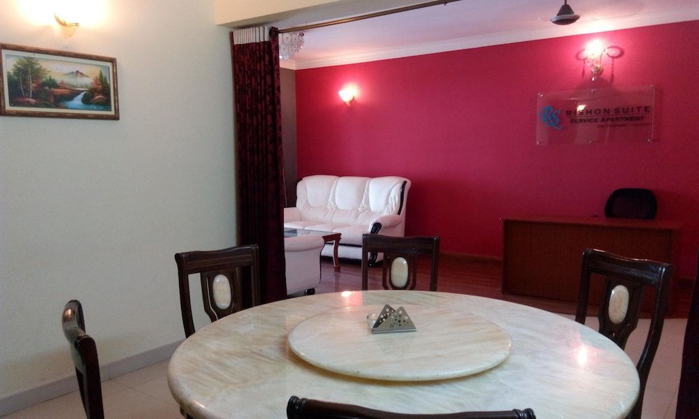 undefined Rishon Suite