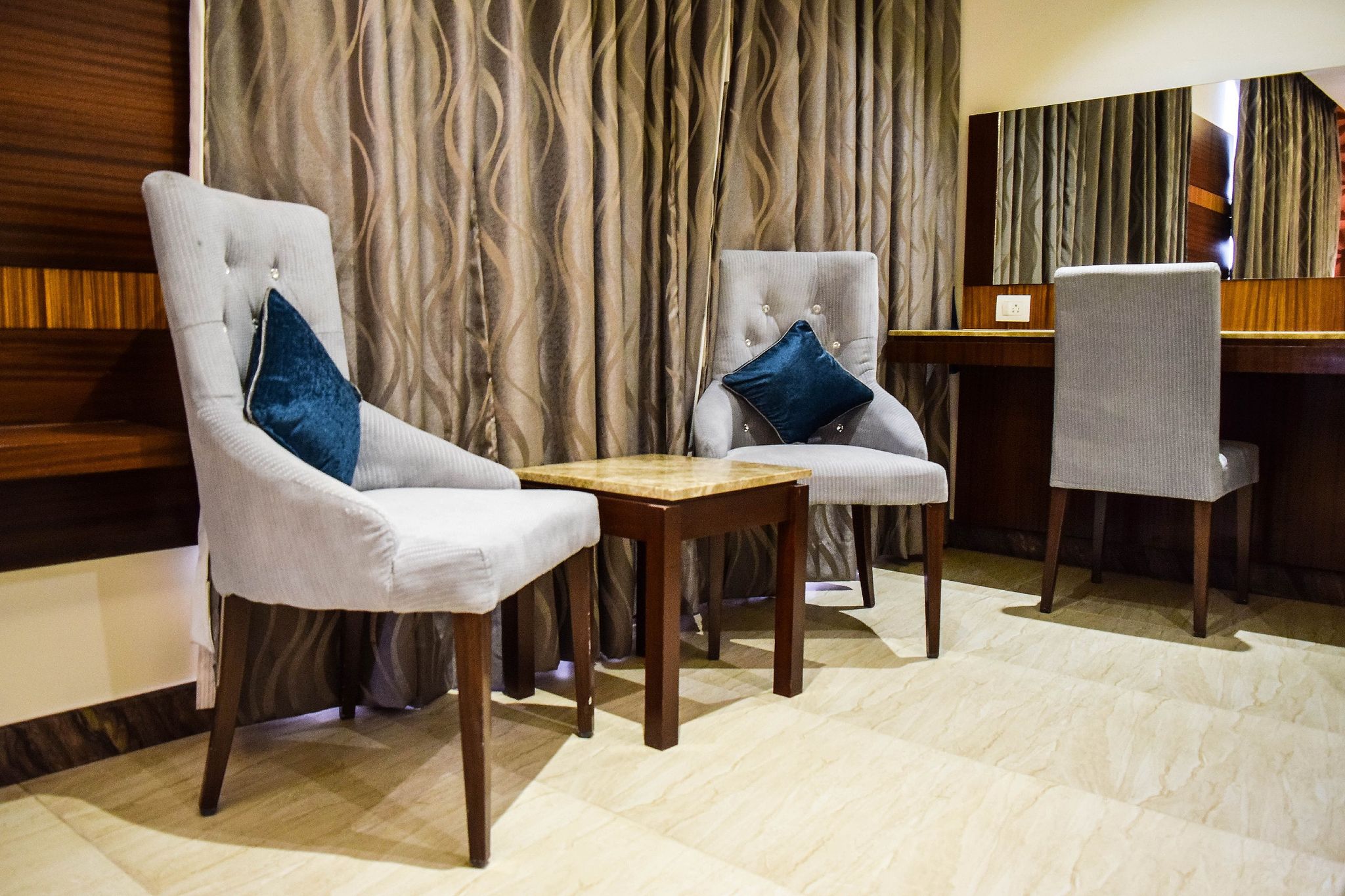 RG Royal Hotel Deluxe Double or Twin Room 13