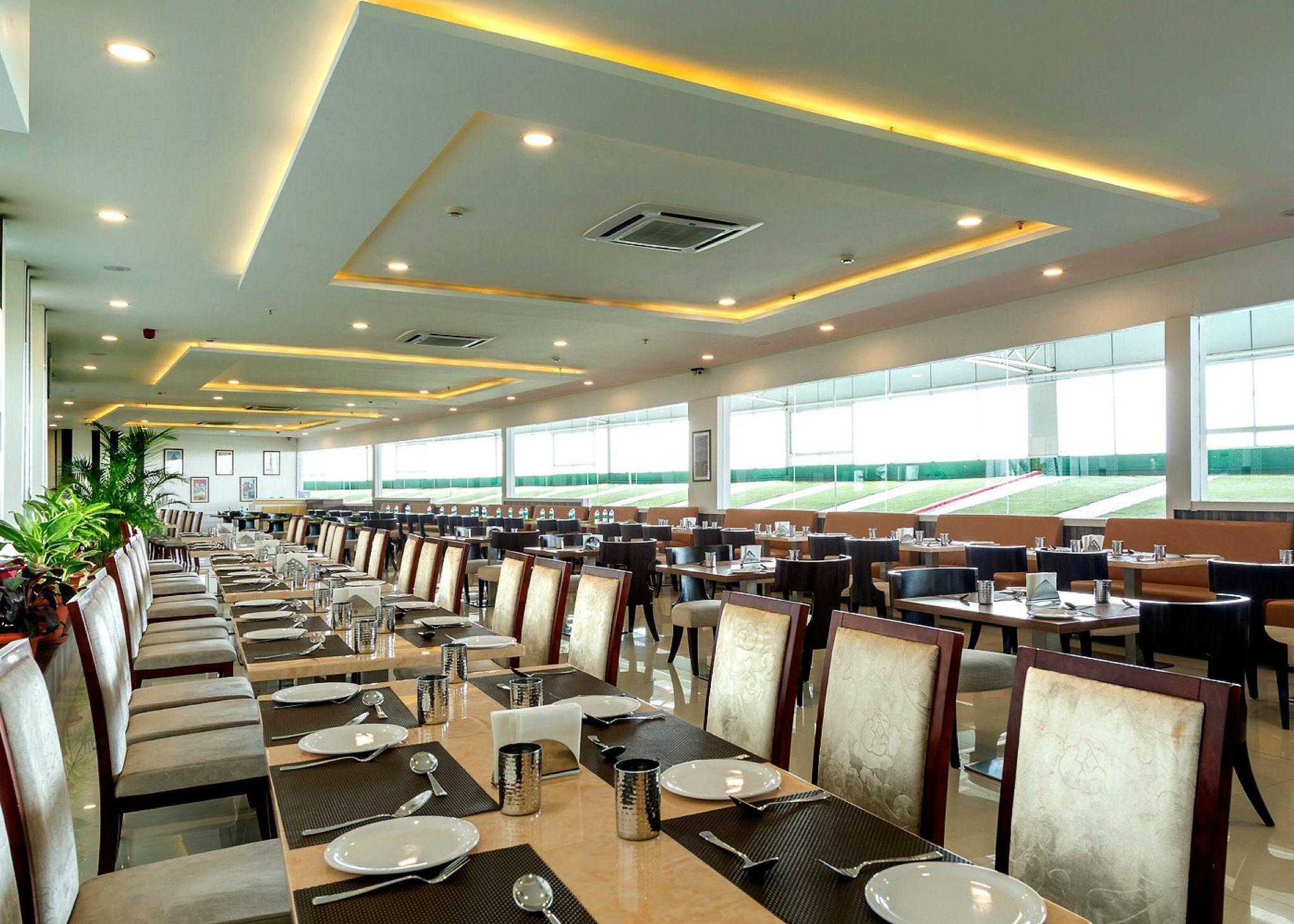 Food & Dining