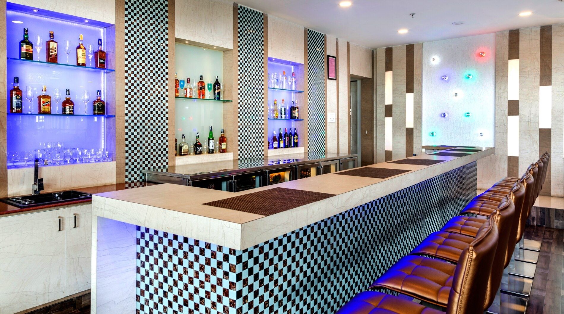 Food & Dining