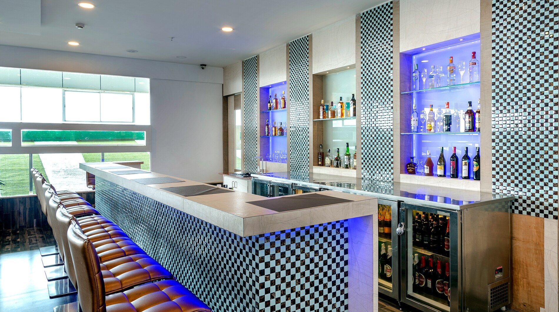 Food & Dining