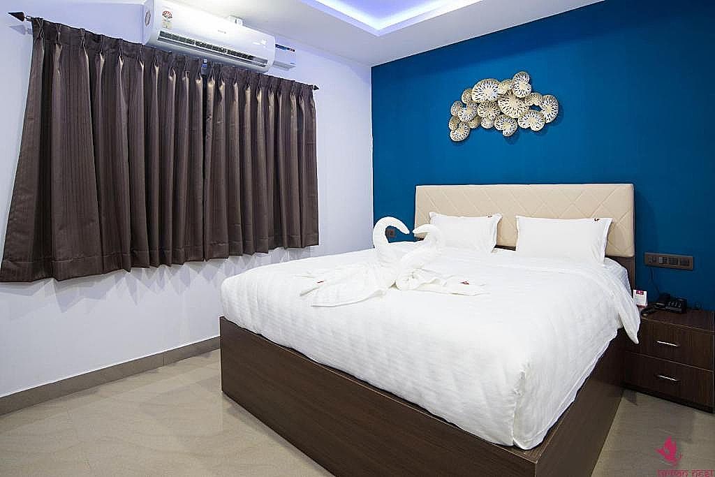 Urban Nest Deluxe Double Room