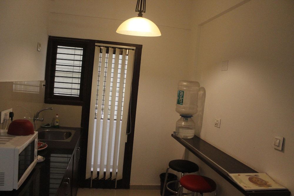 Tranquil Serviced Apartments Exclusive Apartment, 2 Bedrooms, Refrigerator & Microwave 22