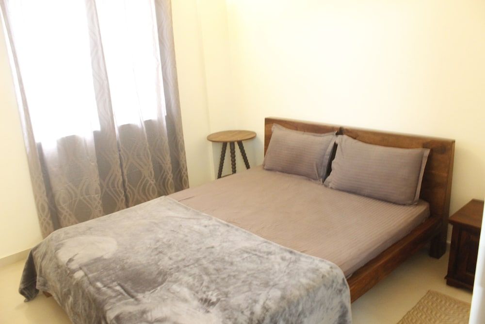 Tranquil Serviced Apartments Comfort Apartment, 1 Bedroom, Refrigerator & Microwave, City View 13