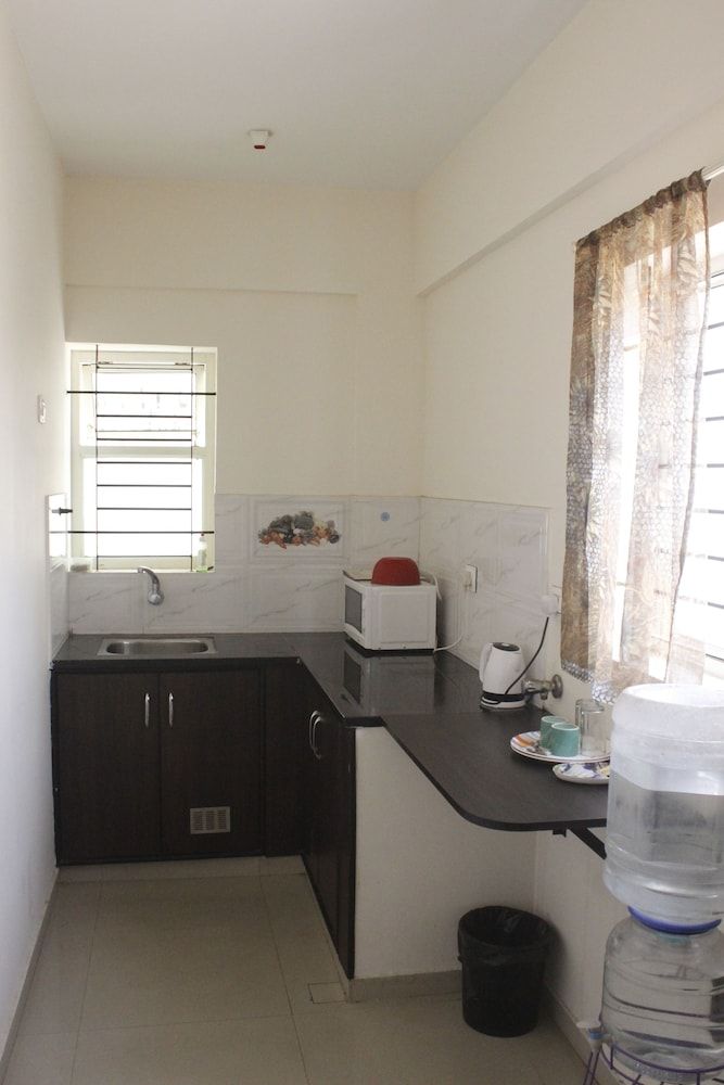 Tranquil Serviced Apartments Comfort Apartment, 1 Bedroom, Refrigerator & Microwave, City View 44