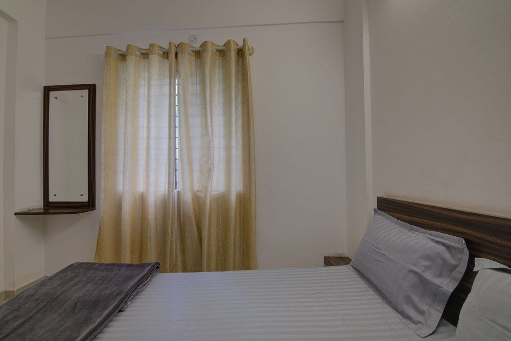 Tranquil Serviced Apartments Comfort Apartment, 1 Bedroom, Refrigerator & Microwave, City View 12