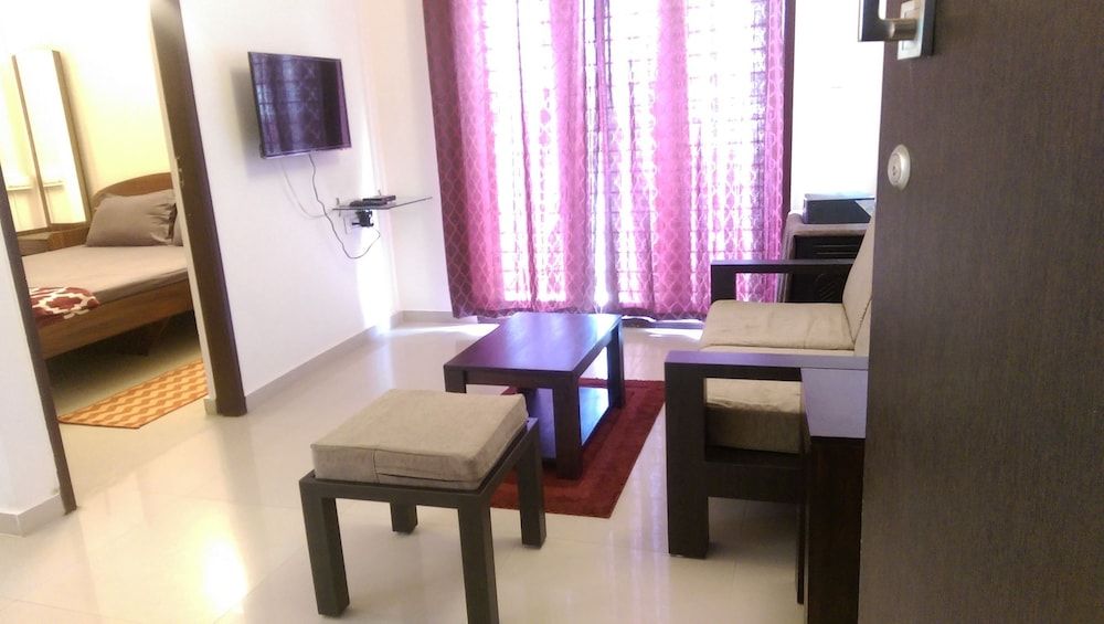 Tranquil Serviced Apartments Comfort Apartment, 1 Bedroom, Refrigerator & Microwave, City View 57