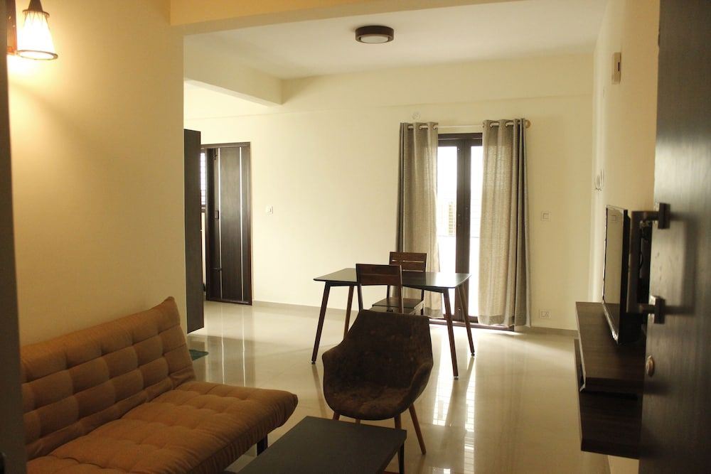 Tranquil Serviced Apartments Comfort Apartment, 1 Bedroom, Refrigerator & Microwave, City View 28