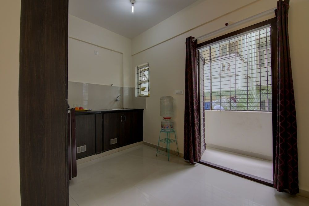 Tranquil Serviced Apartments Comfort Apartment, 1 Bedroom, Refrigerator & Microwave, City View 42