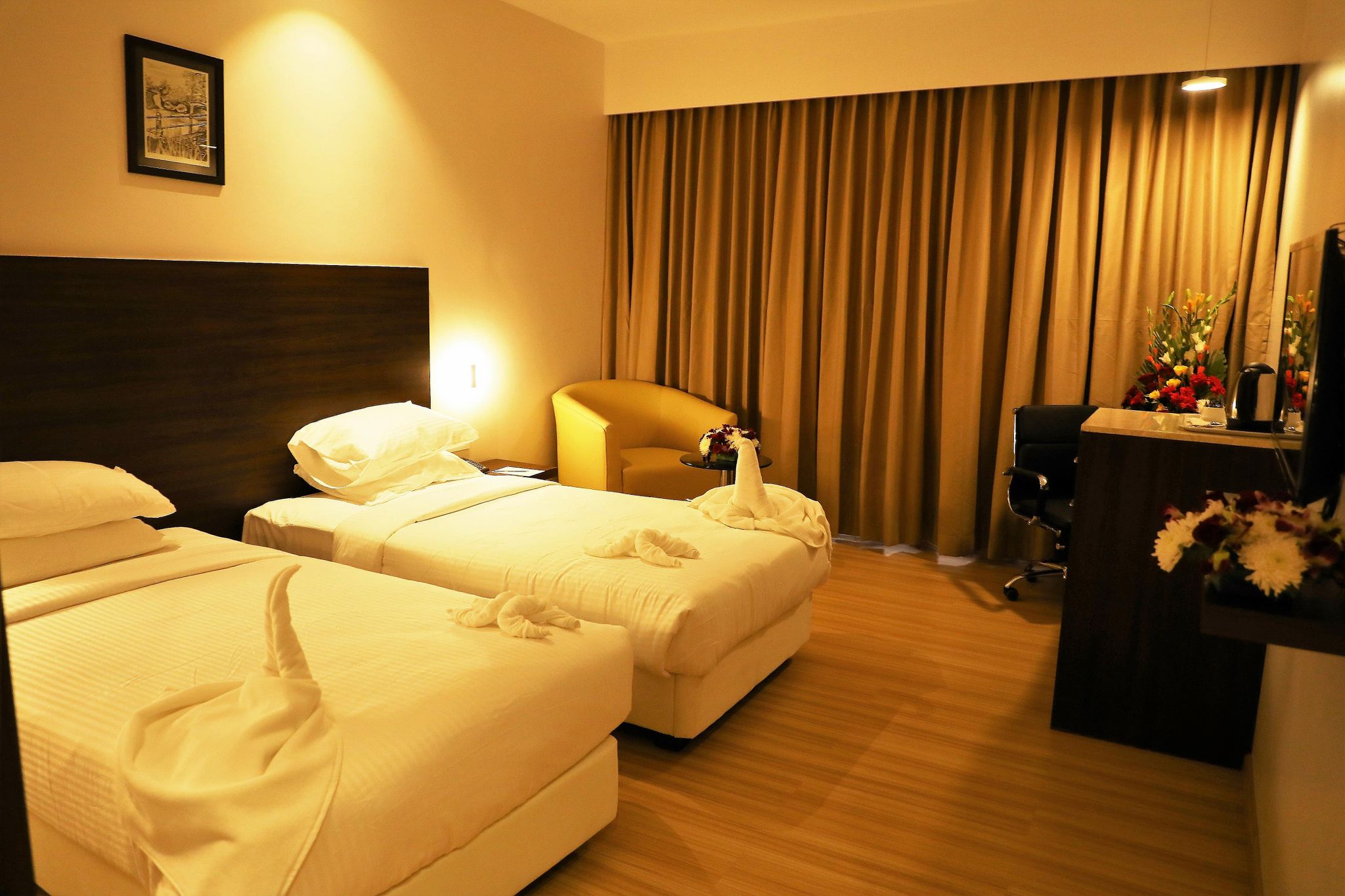 Y N Hotels Deluxe Room 14
