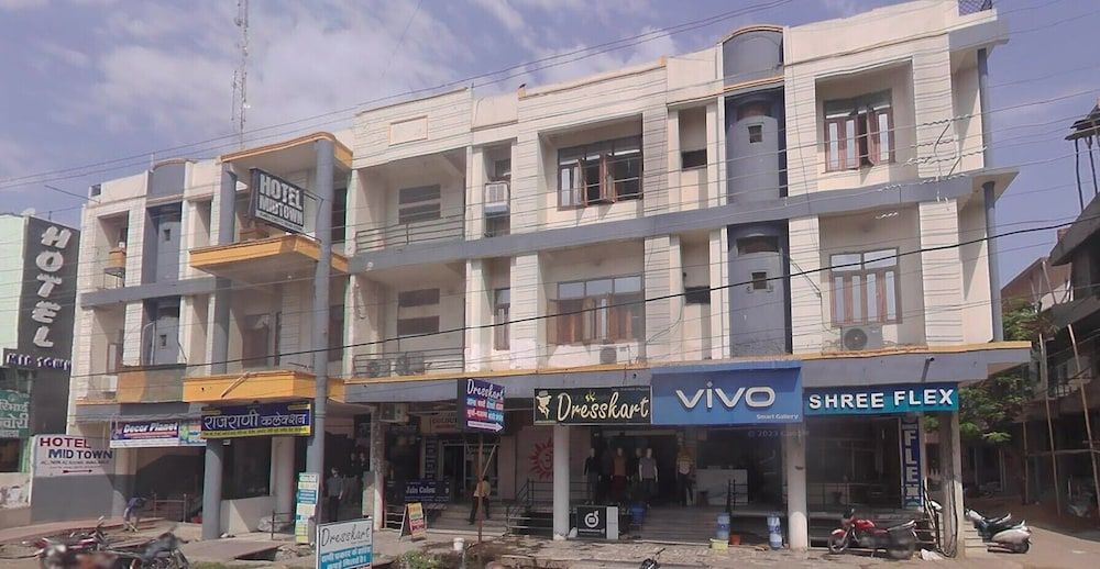 undefined Hotel Mid Town 3