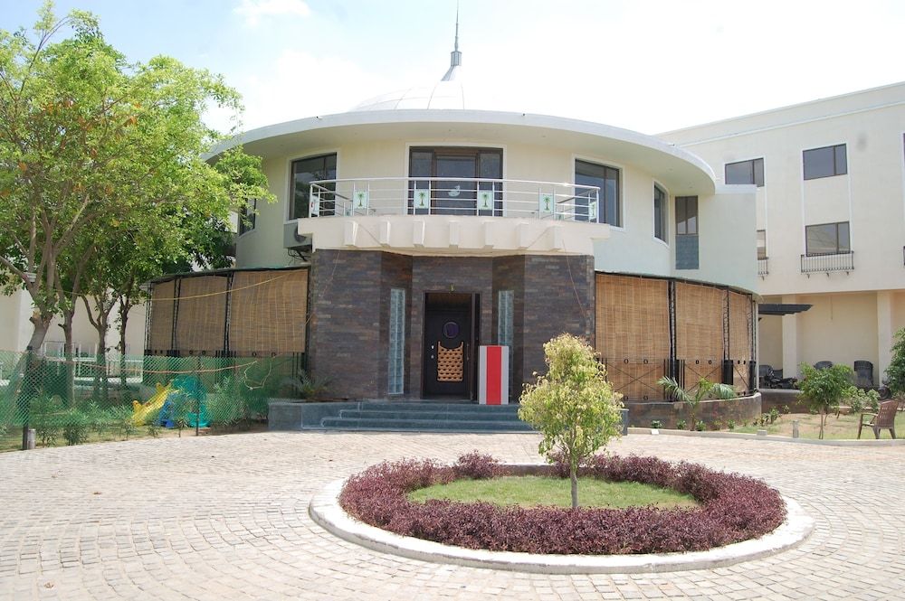 undefined The Palm Resorts 3