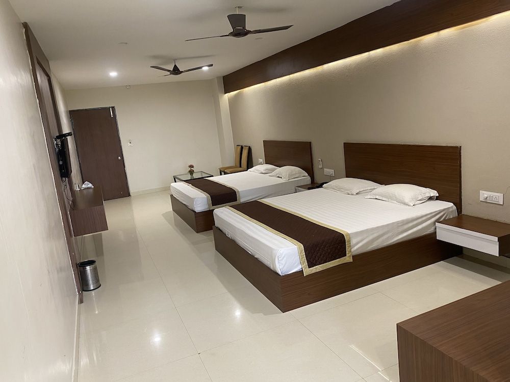 undefined The Palm Resort 5