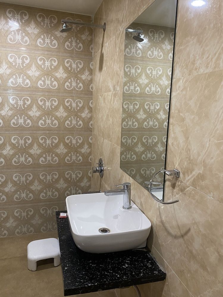 The Palm Resort Superior Double Room, 1 Twin Bed, Refrigerator, Resort View 8