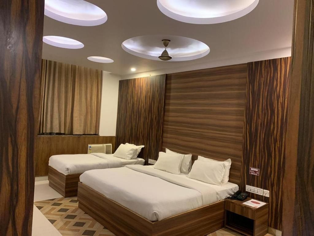 Superior Room (1King & 1 Single Bed)