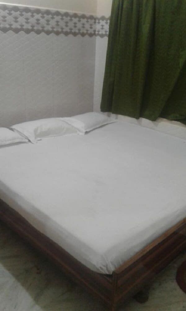 Hotel Rajendra Residency Standard Non AC Room 2