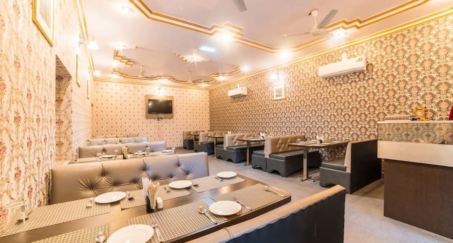 undefined Hotel Hari Bhawan Palace 4