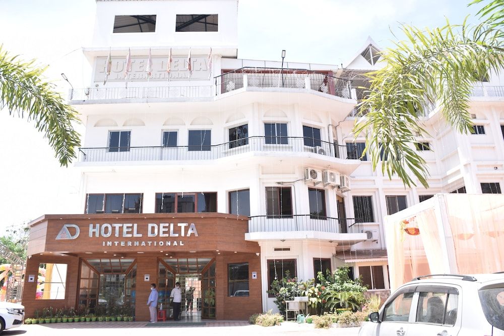undefined Hotel Delta International 10