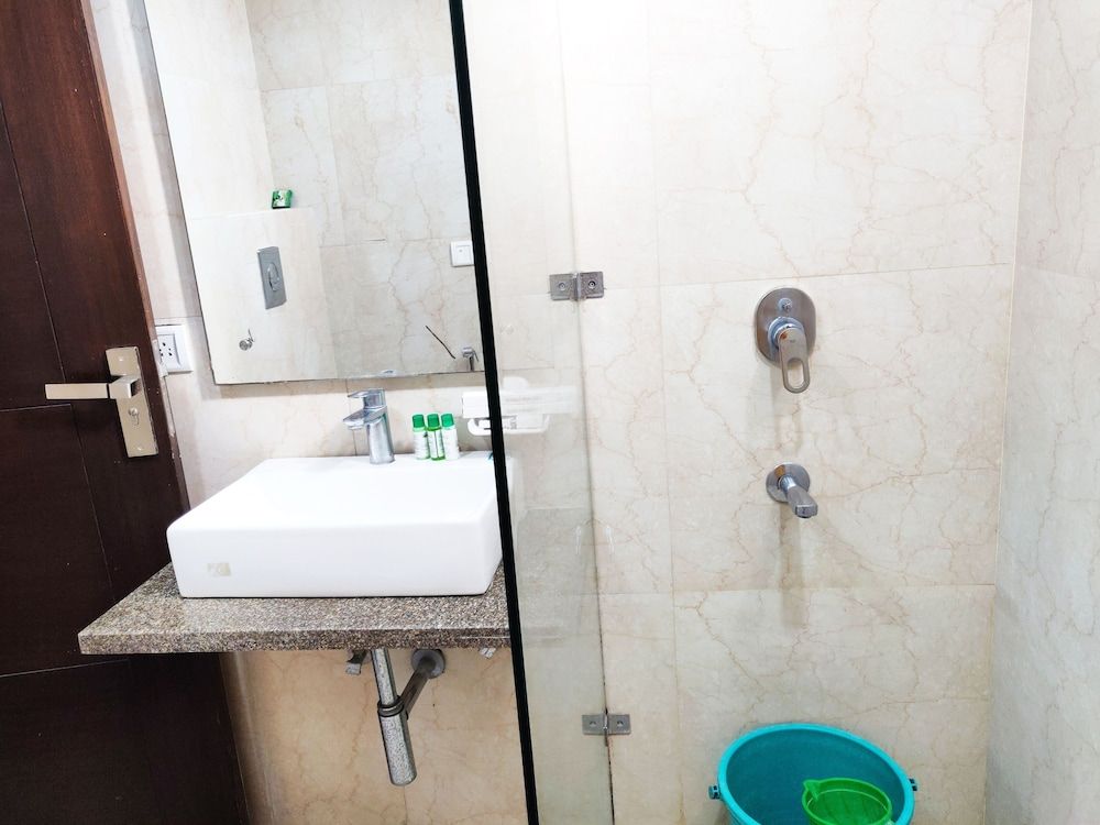 Bodhgaya Seven Inn Hotel n Restaurant Deluxe Double or Twin Room 17