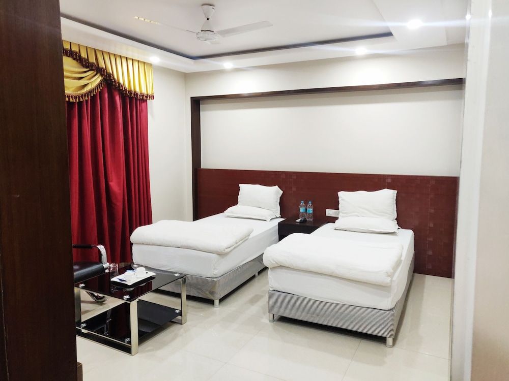 Bodhgaya Seven Inn Hotel n Restaurant Deluxe Double or Twin Room 6