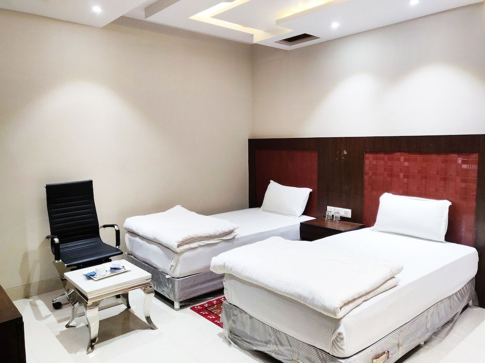 Bodhgaya Seven Inn Hotel n Restaurant Deluxe Double or Twin Room 8