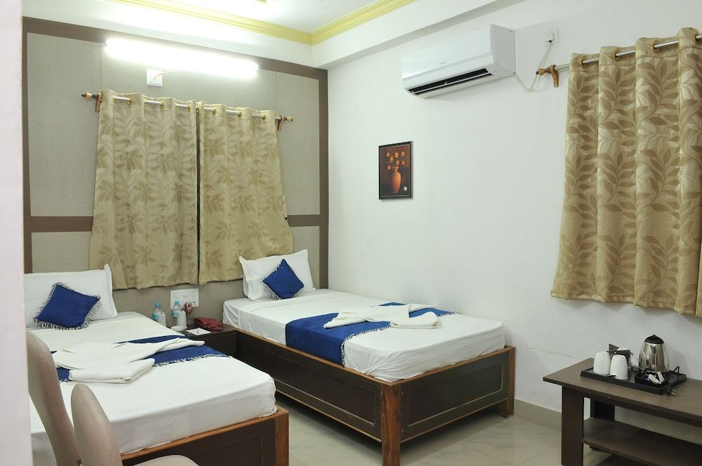 New Hotel Shiva Standard Double Room