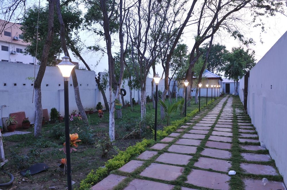 undefined New Hotel Shiva 3