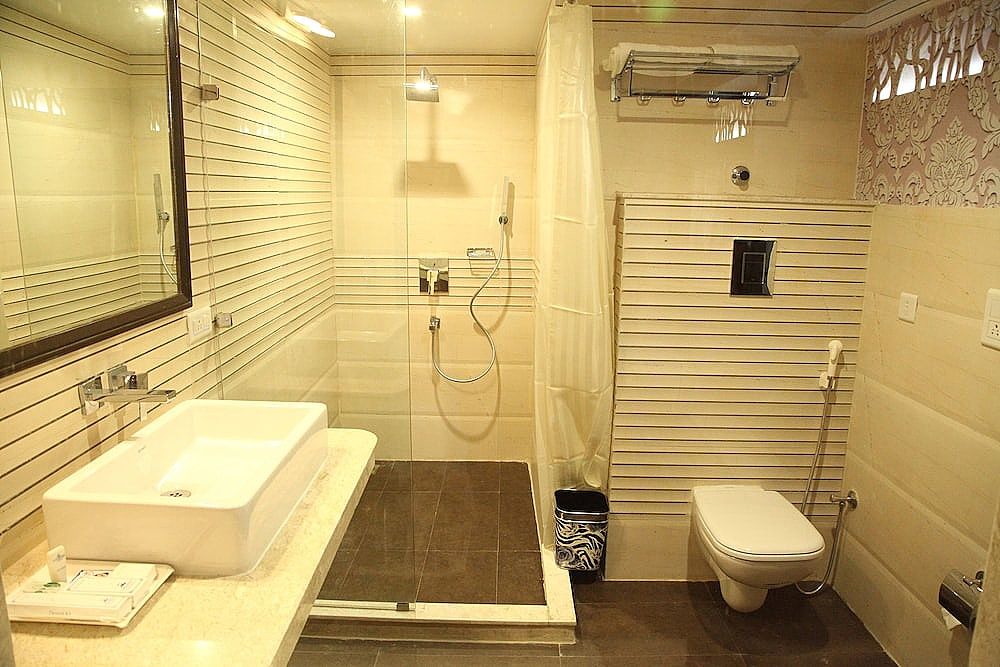 undefined Hotel Emerald 10