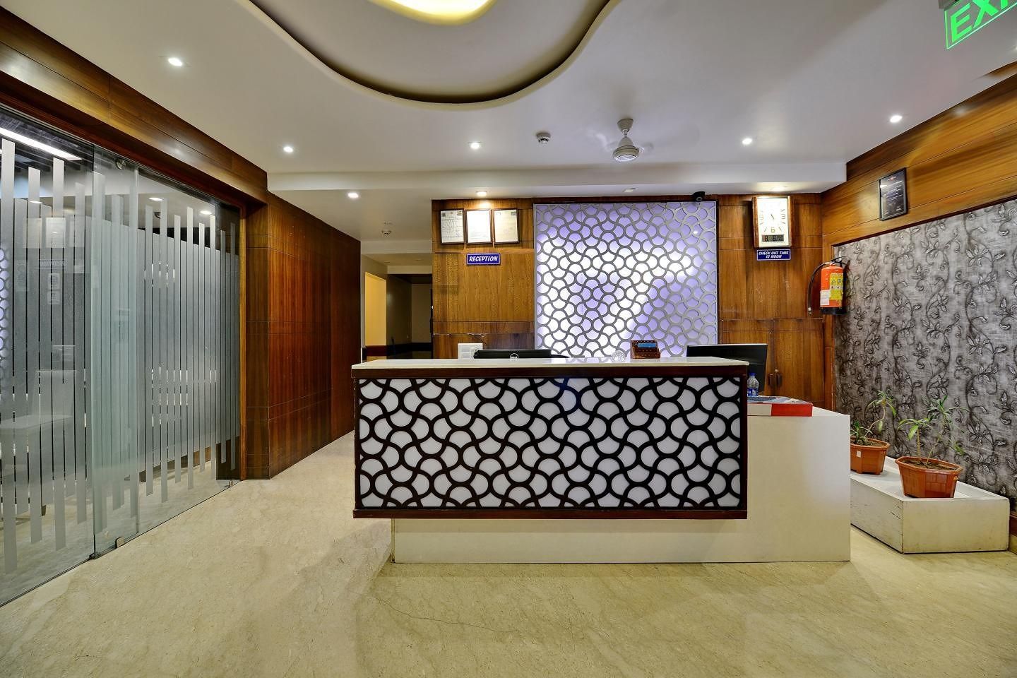 undefined Hotel Emerald 2