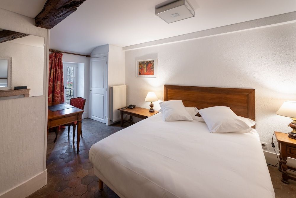 Hôtel des Tonneliers Superior Double or Twin Room