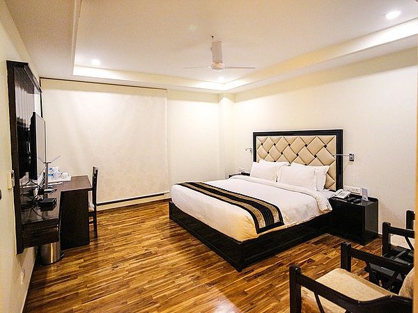 Hotel Boulevard Economy Room King Size