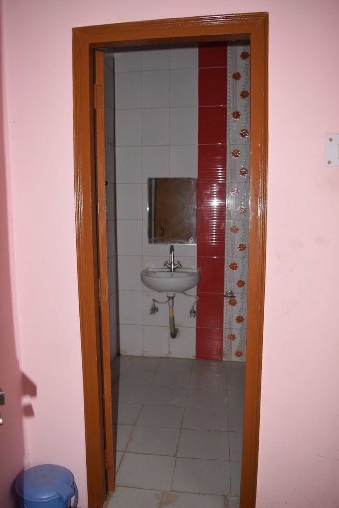 Burans Breeze Deluxe Room, 1 Double Bed 5