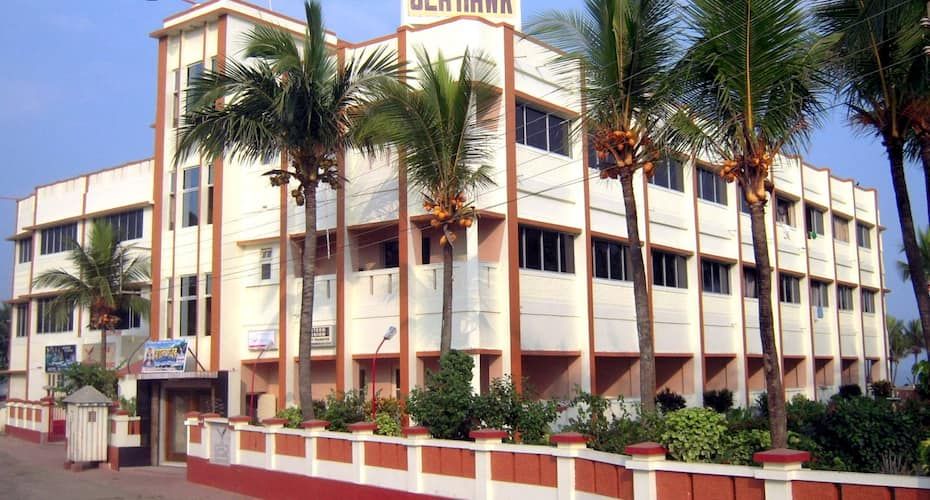 undefined Hotel Sea Hawk 5