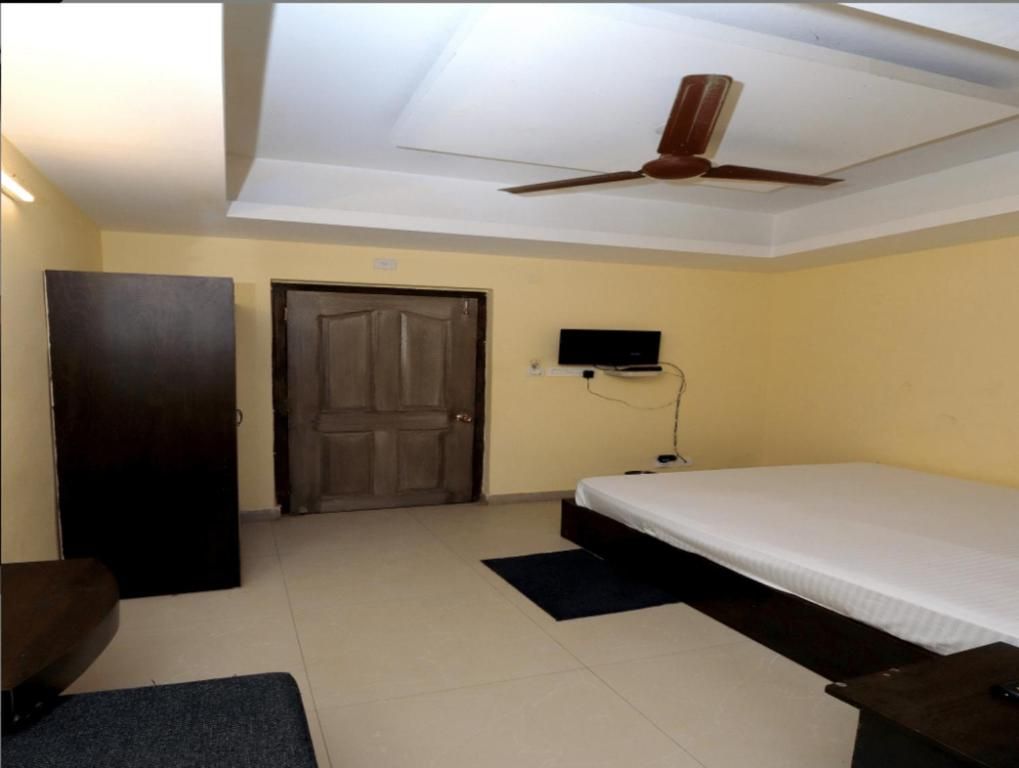 HOTEL SEA SAND DIGHA BY EGR Deluxe Room with Fan