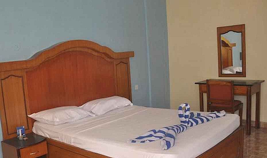 Maggies Resort Deluxe Double Room 2