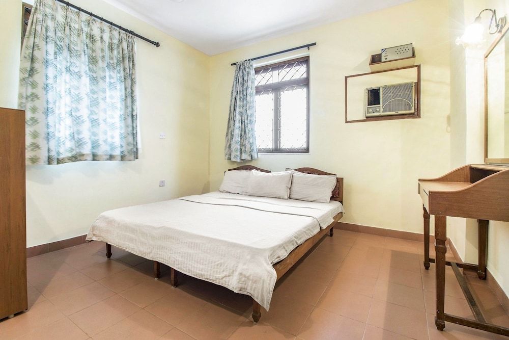 GuestHouser 1 BR Apartment - b3ca Basic House, 1 Double Bed 4