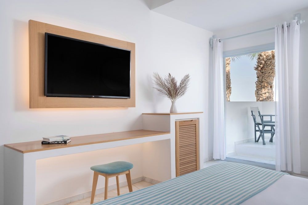 undefined Santorini Kastelli Resort 3