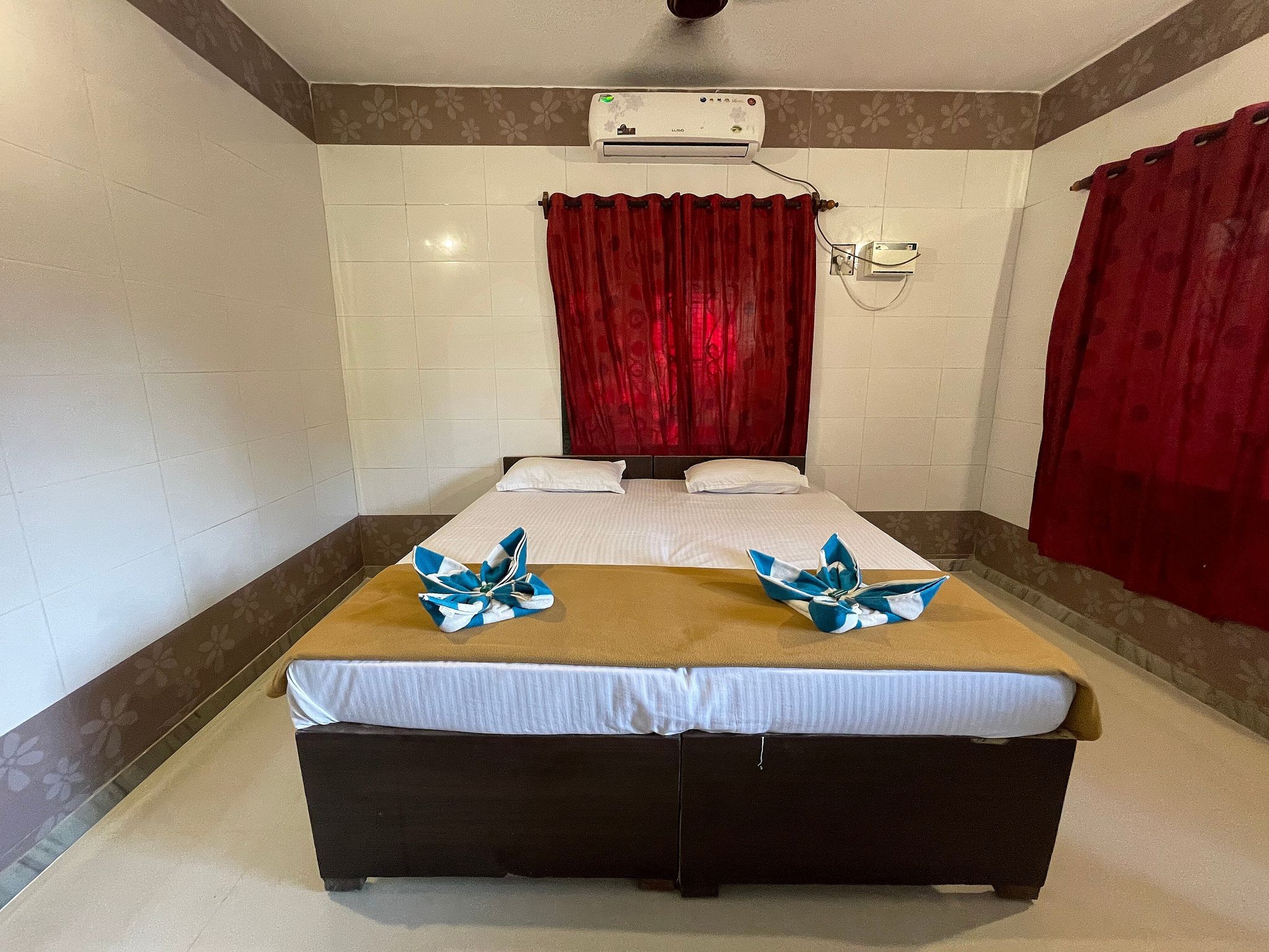 Exclusive Standard AC Room