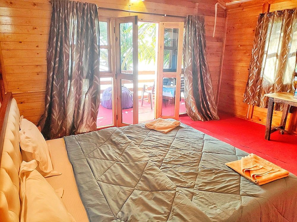 Cafe Blue Hotel Deluxe AC Sea Facing High Rise Hut